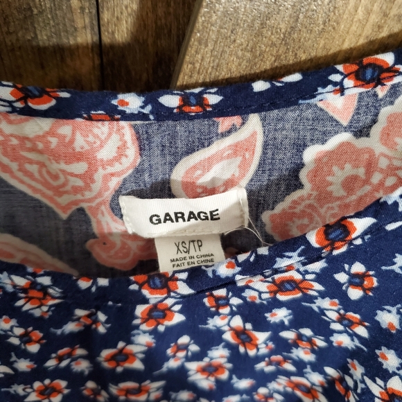 Garage Flowy Crop Tank Top - Picture 2 of 4